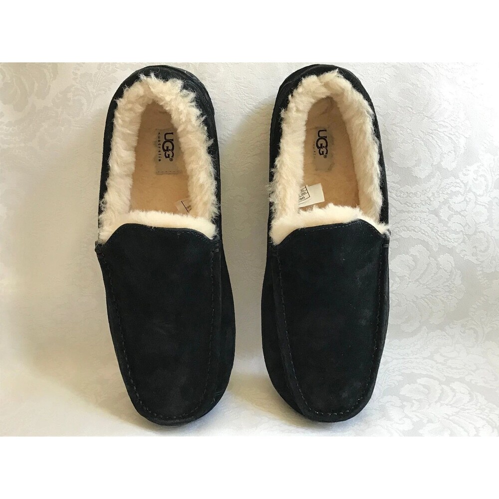 UGG Men's Ascot Slippers Size 12 EEE Shearling Sheepskin Black Suede Genuine Fur